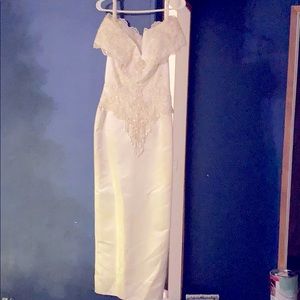 Wedding dress